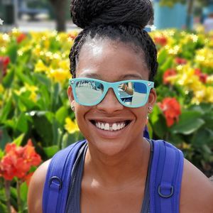 Meet your Posher, Adrianna